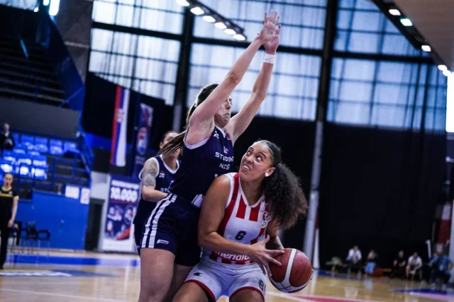 Звезда повела у финалу